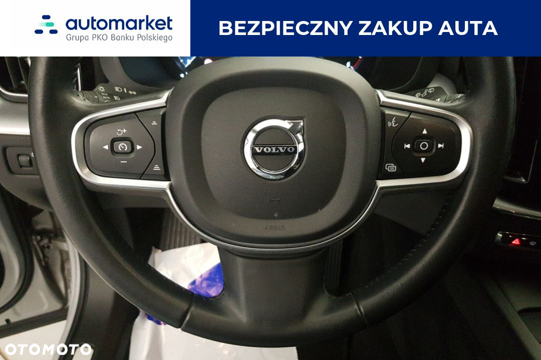 Volvo XC 60 B5 D AWD Momentum Pro - 18