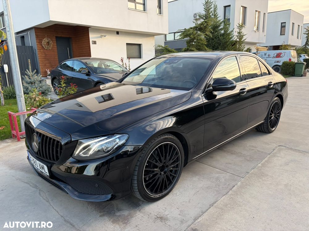 MERCEDES-BENZ E-Class