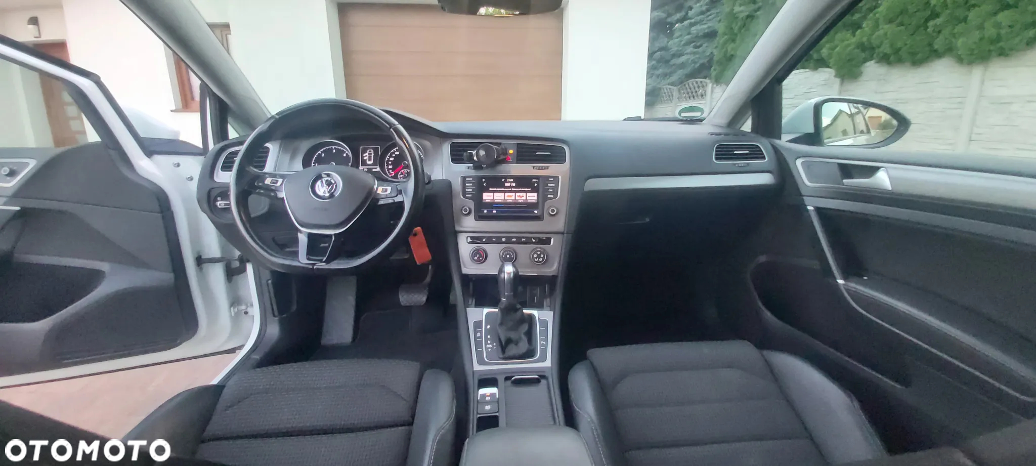 Volkswagen Golf 2.0 BlueTDI DSG Comfortline - 15