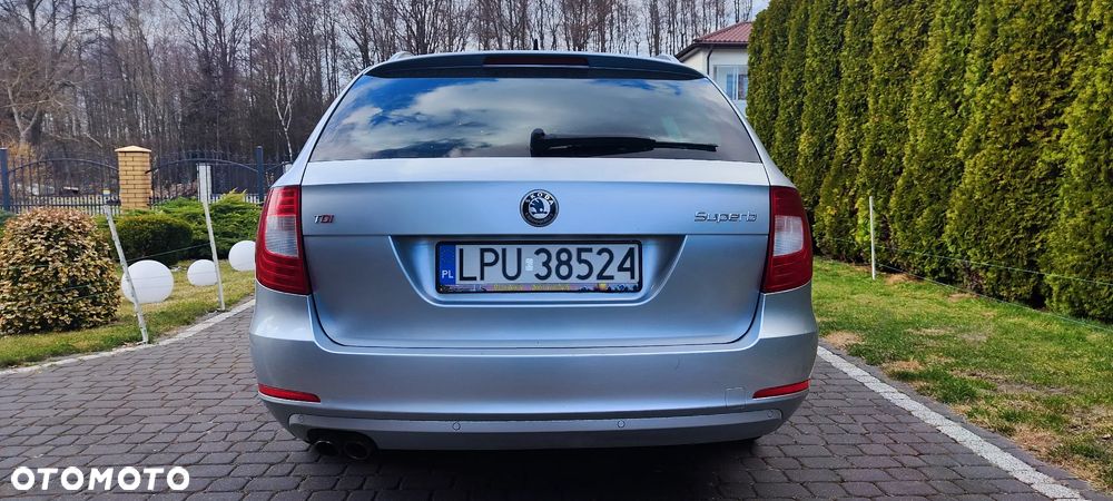 Skoda Superb 2.0 TDI DSG Ambition - 7