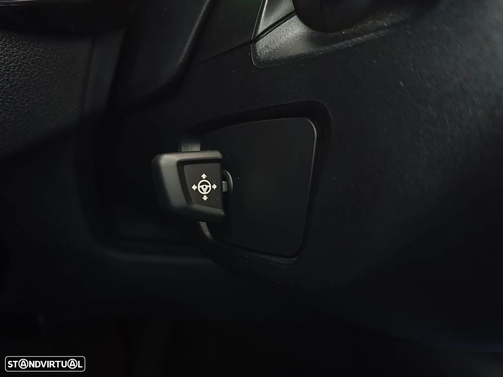 BMW 530 e Pack M — fotografia 29
