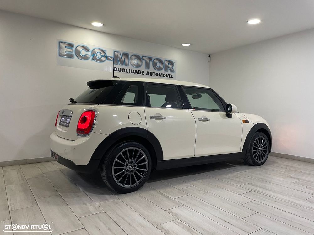 MINI 5 Portas One D - 15