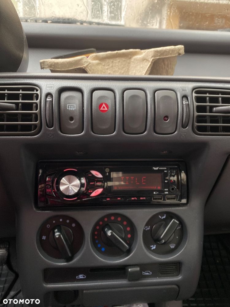 Nissan Micra - 8