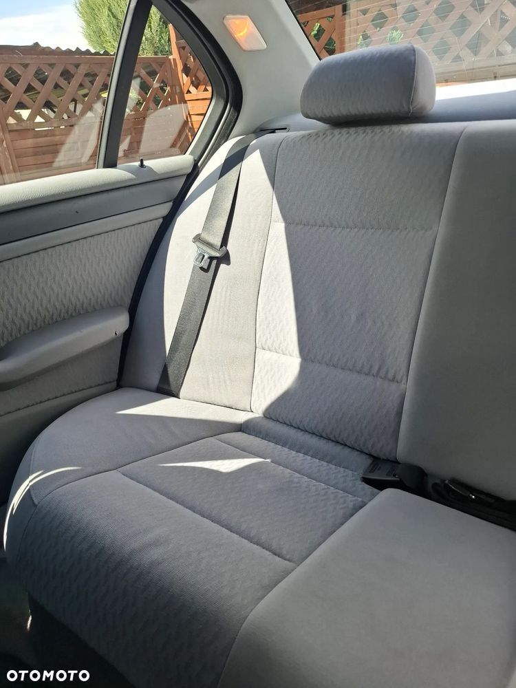 BMW Seria 3 - 13