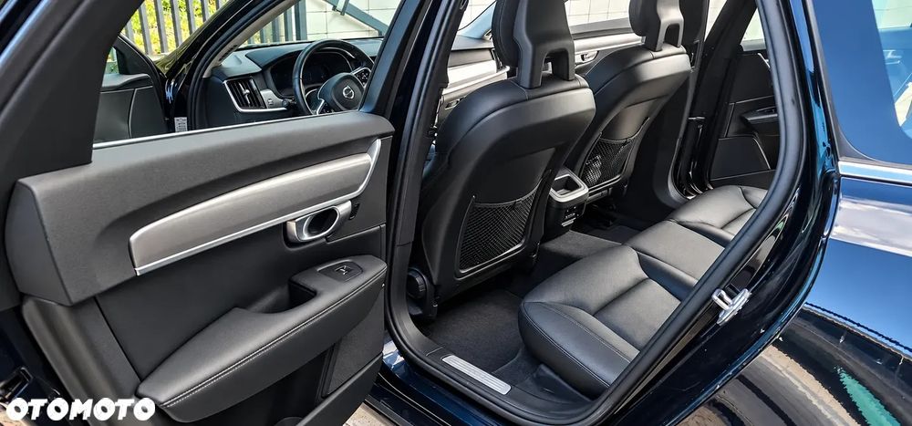 Volvo V90 D4 Momentum - 13