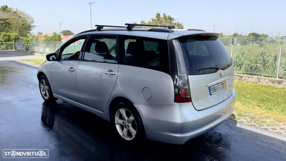 Mitsubishi Grandis 2.0 DI-D Intense P2 - 2
