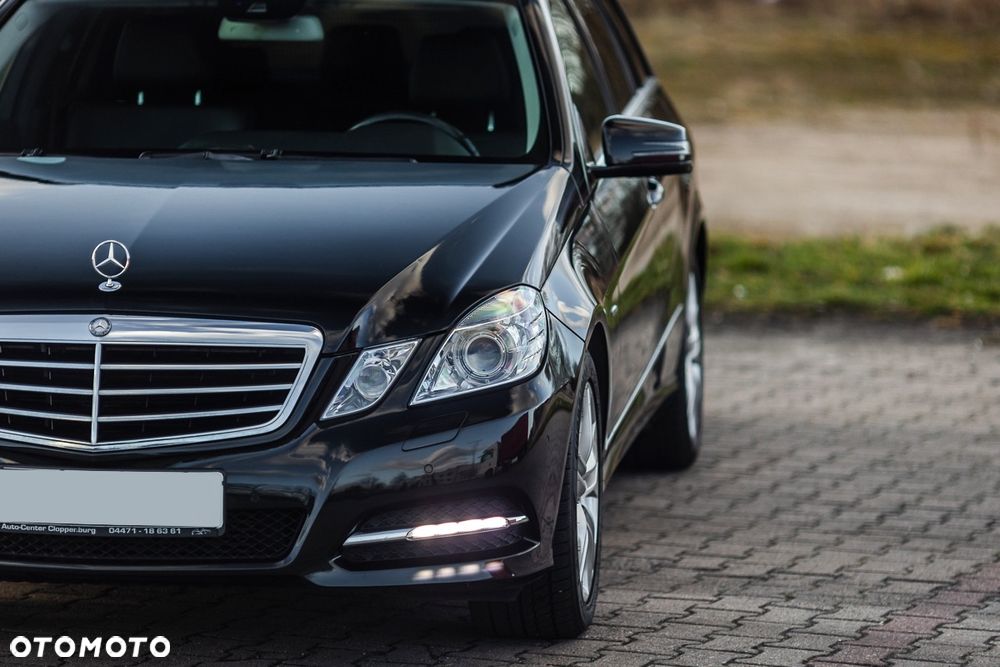 Mercedes-Benz Klasa E 220 CDI DPF BlueEFFICIENCY 7G-TRONIC Avantgarde - 11