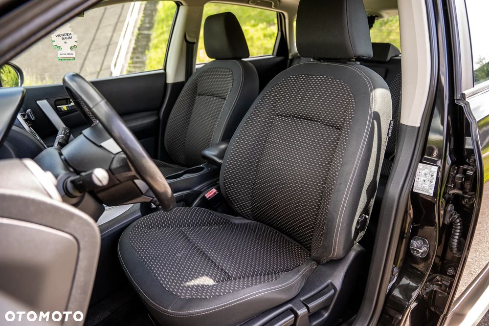 Nissan Qashqai 2.0 dCi 4 x 4 DPF tekna - 6
