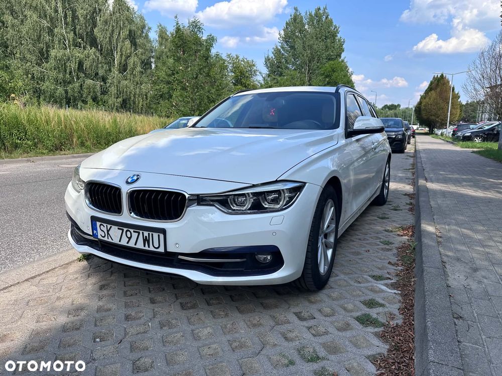 BMW Seria 3 320i Luxury Line sport - 2