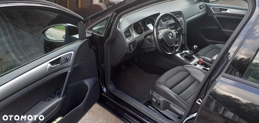 Volkswagen Golf 1.6 TDI BlueMot Comfortline - 2