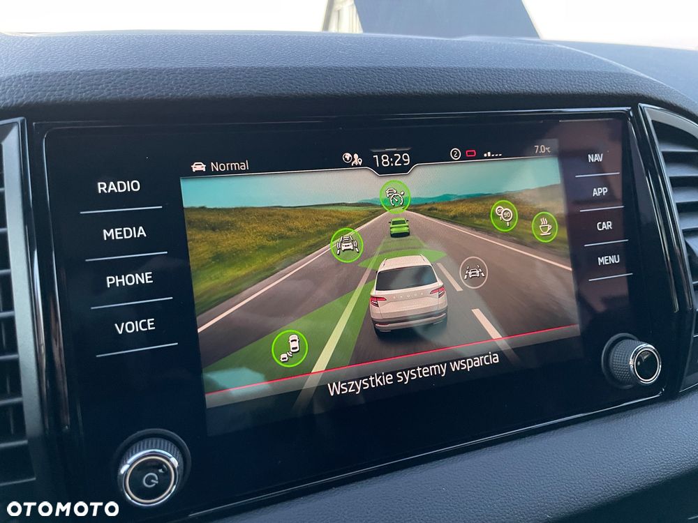 Skoda Karoq 1.5 TSI ACT Sportline DSG - 35