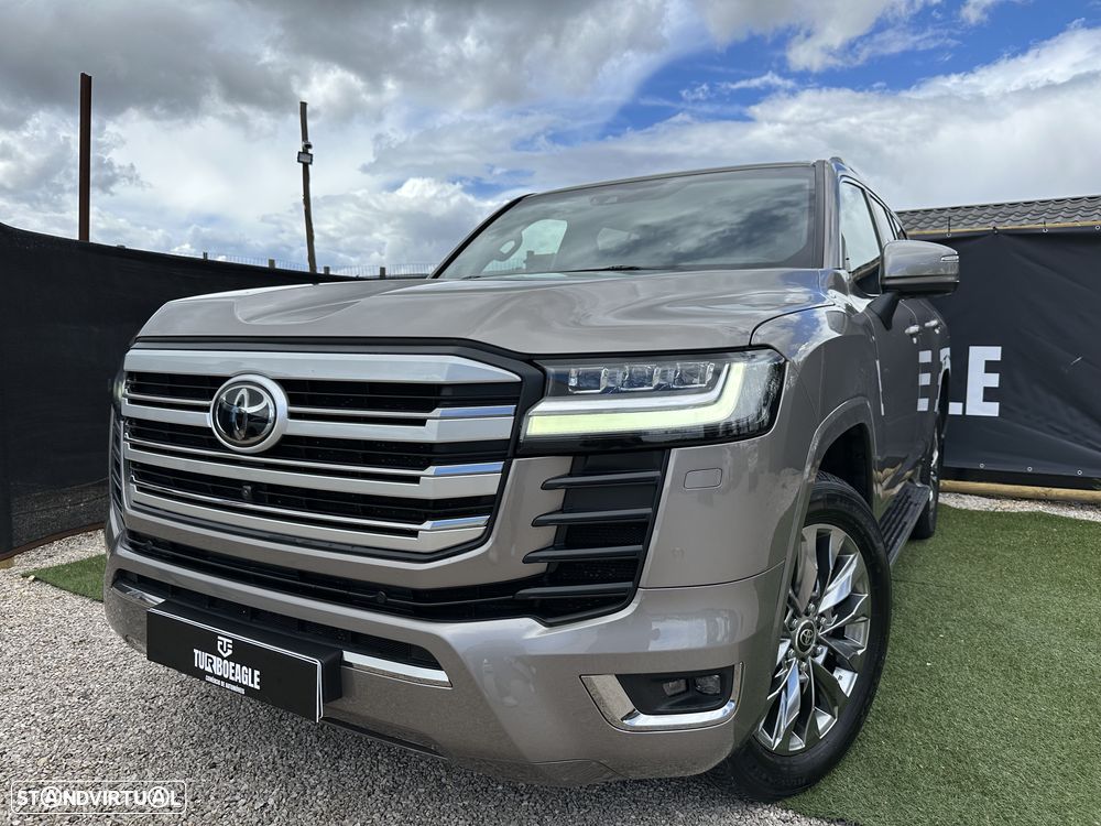 Toyota Land Cruiser 300 70th Anniversary - 1