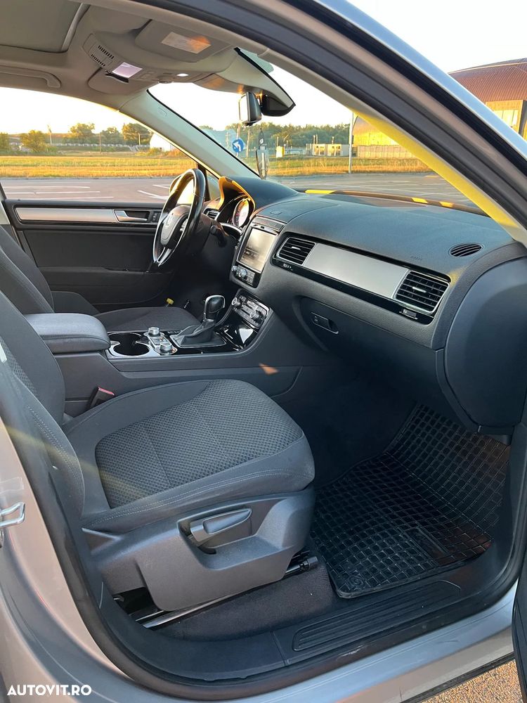 Volkswagen Touareg - 9