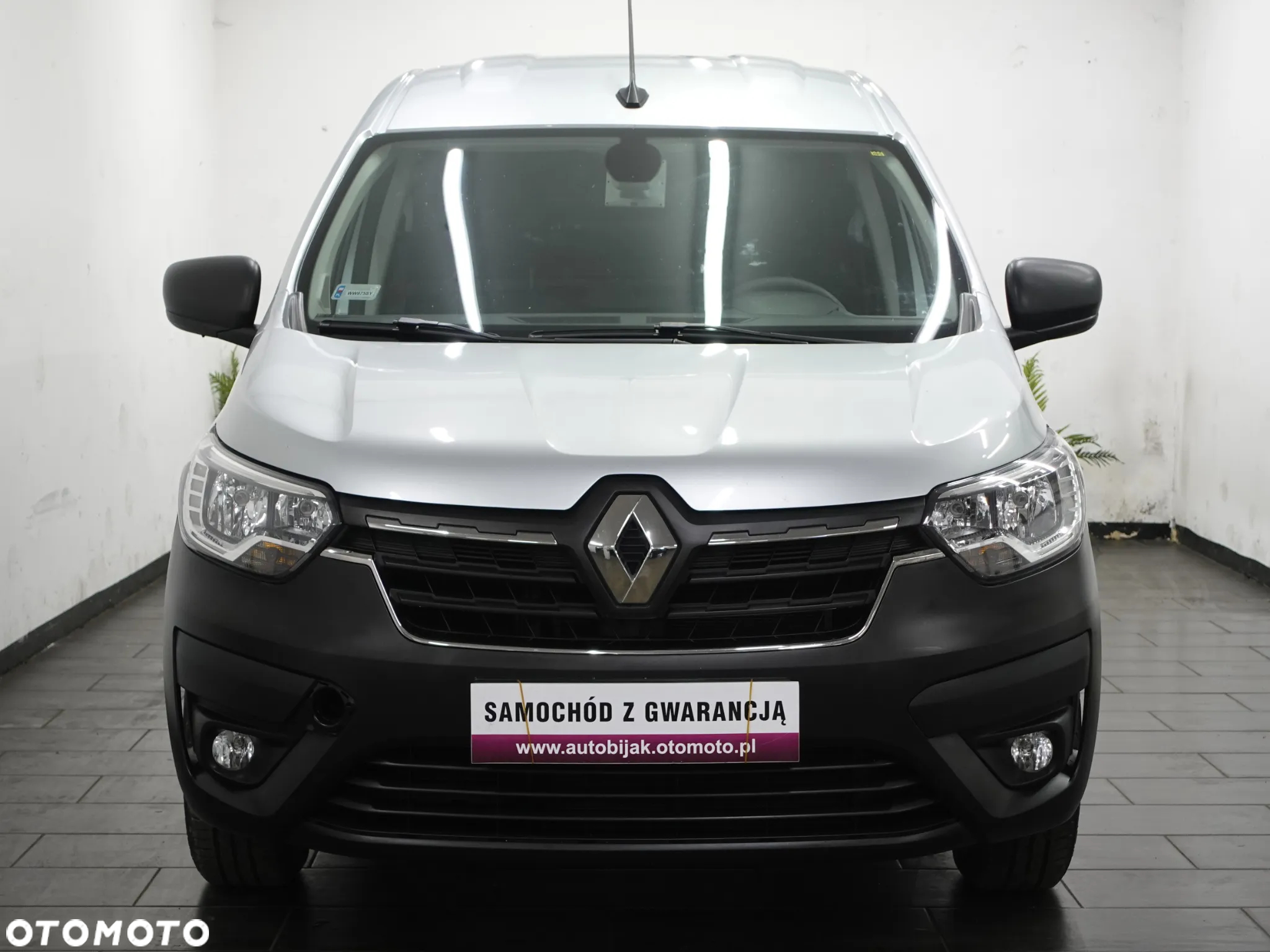 Renault Express - Van - 12