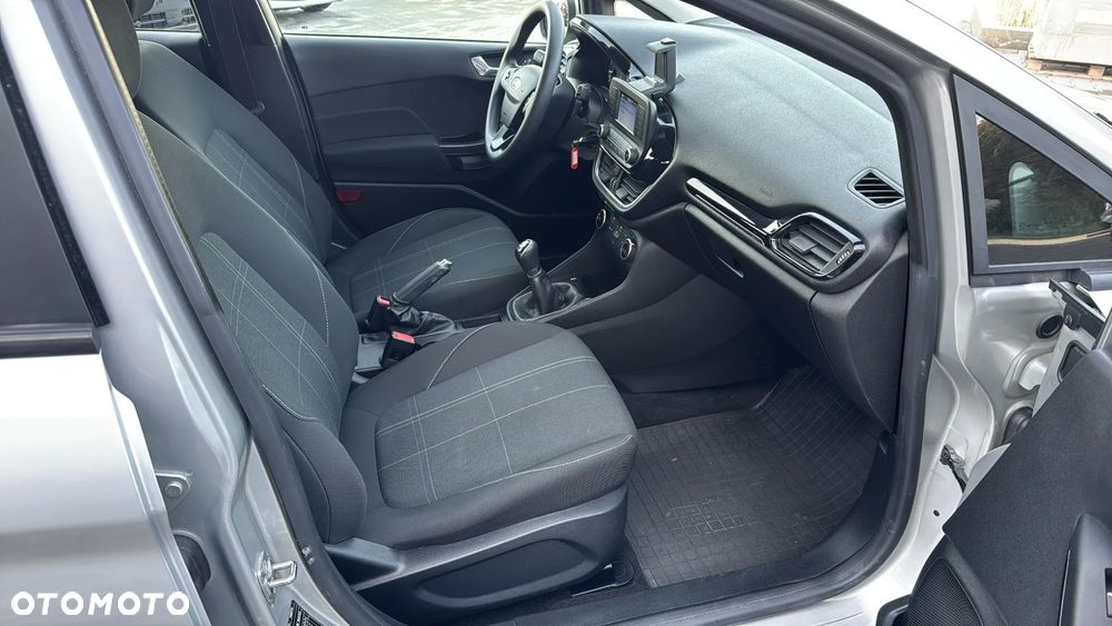 Ford Fiesta 1.1 Trend - 24