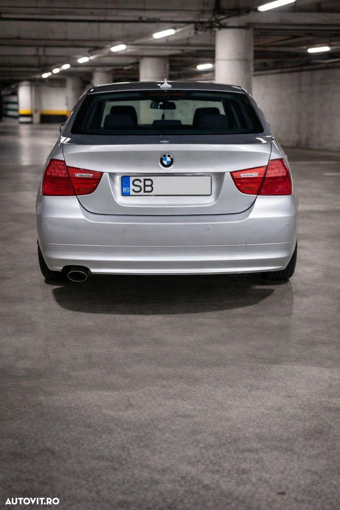 BMW Seria 3 318d - 8