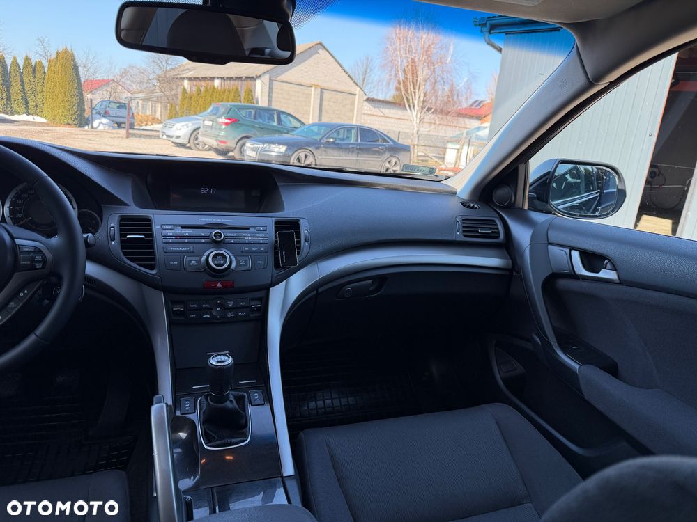 Honda Accord 2.0 Lifestyle - 27