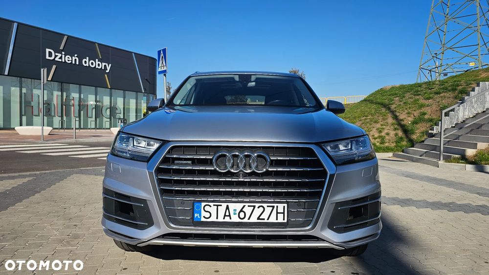 Audi Q7 3.0 TFSI Quattro Tiptr - 9