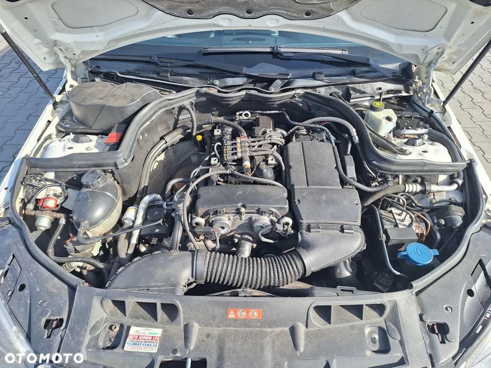 Mercedes-Benz Klasa C 180 K BlueEff Avantgarde - 12