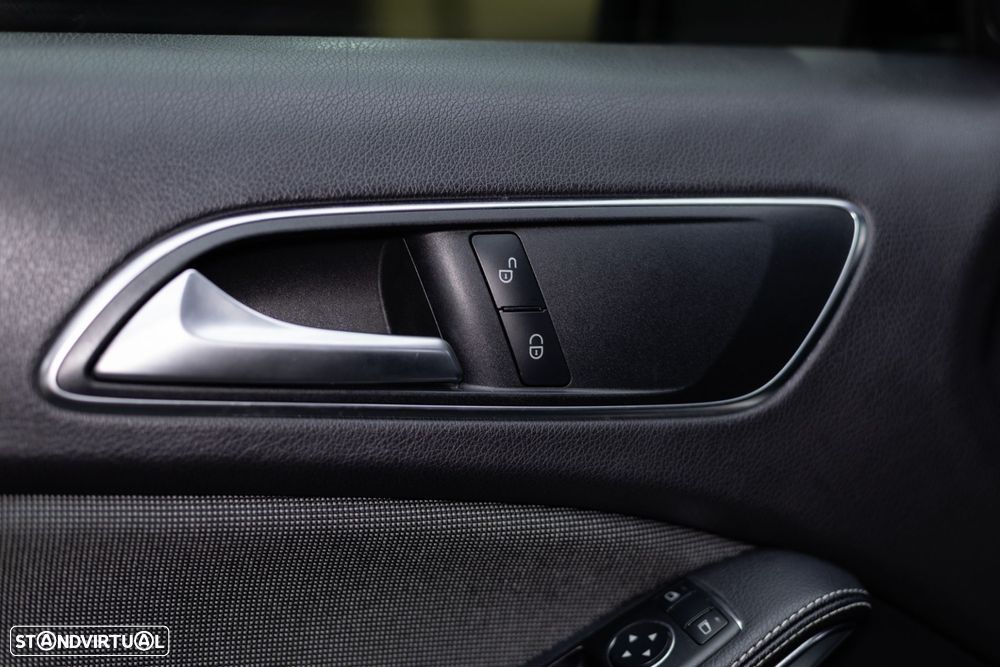 Mercedes-Benz A 180 d Progressive Aut. - 36