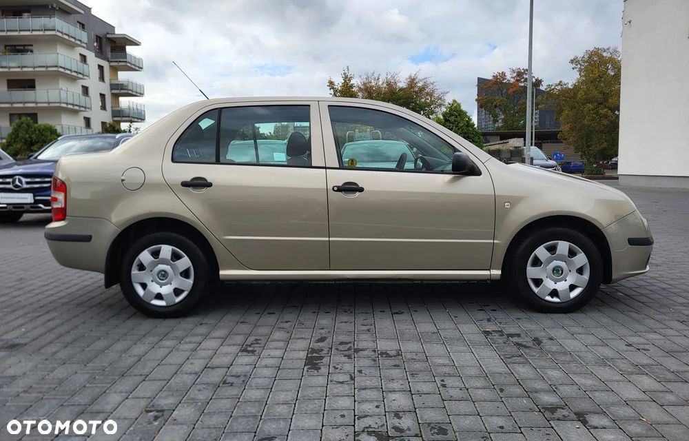 Skoda Fabia 2005 photo 4