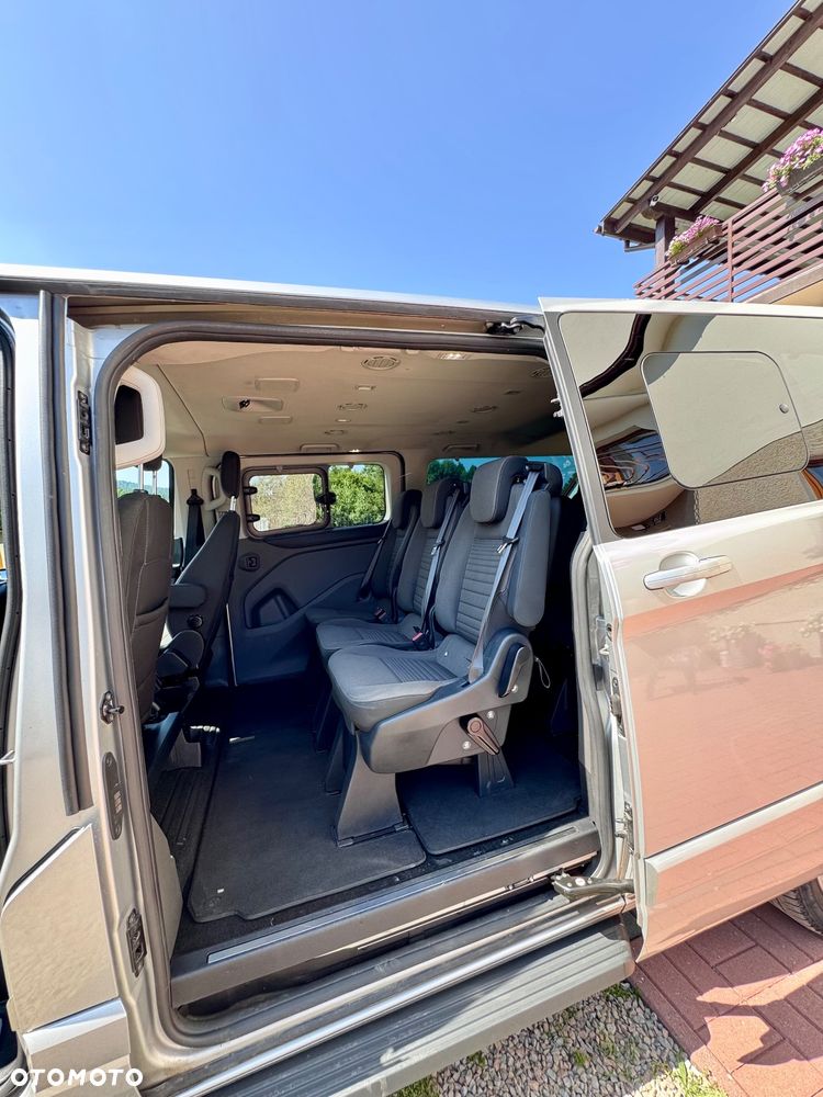 Ford Tourneo Custom 320 L2H1 VA Titanium - 8