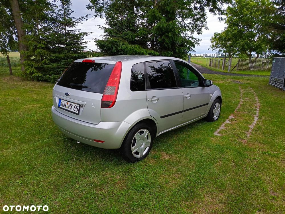 Ford Fiesta 1.4 Connection - 11