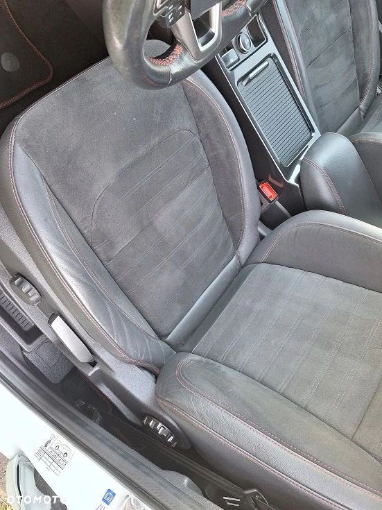Ford Kuga 2.0 TDCi 2x4 ST-Line - 33