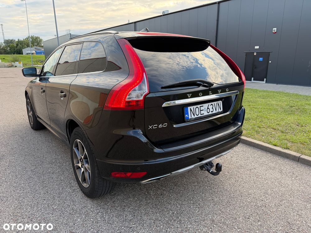 Volvo XC 60 D3 Drive-E Ocean Race - 24