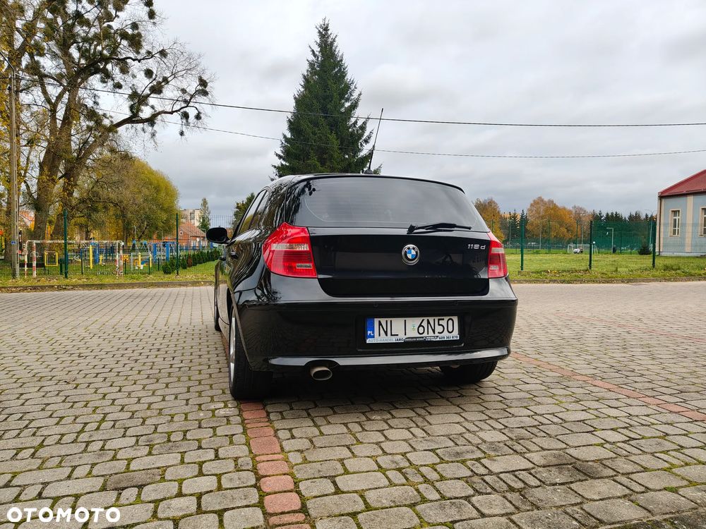 BMW Seria 1 118d Sport Line - 28