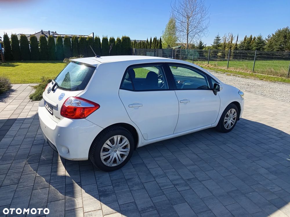 Toyota Auris - 15