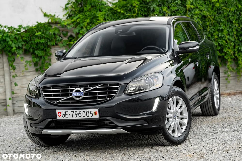 Volvo XC 60 D5 AWD Geartronic Momentum - 6