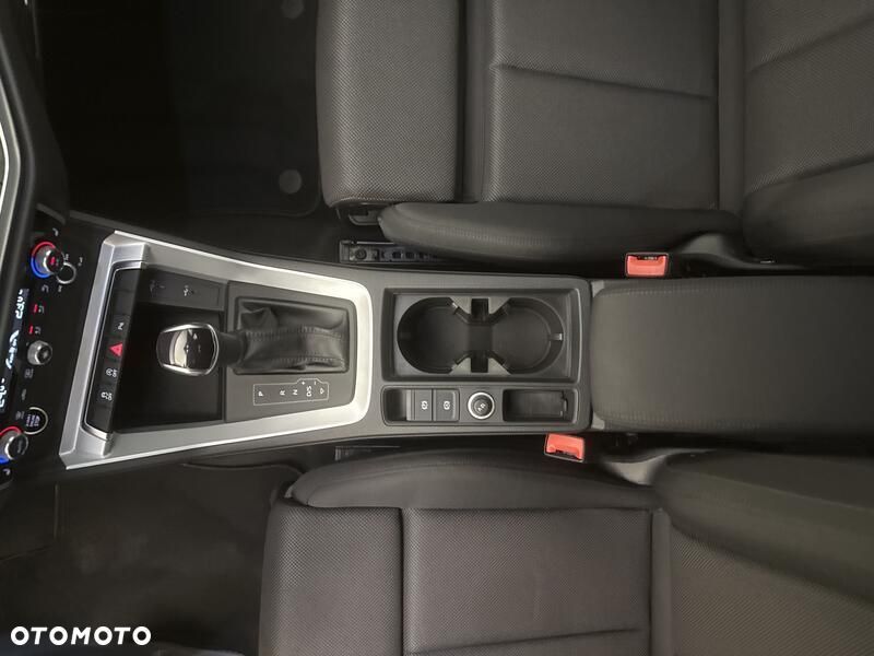 Audi Q3 35 TFSI mHEV S tronic - 17