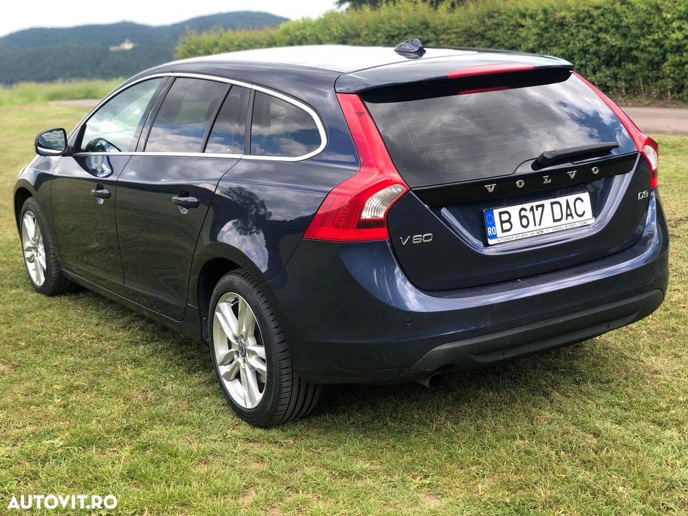 Volvo V60 D3 Summum - 2