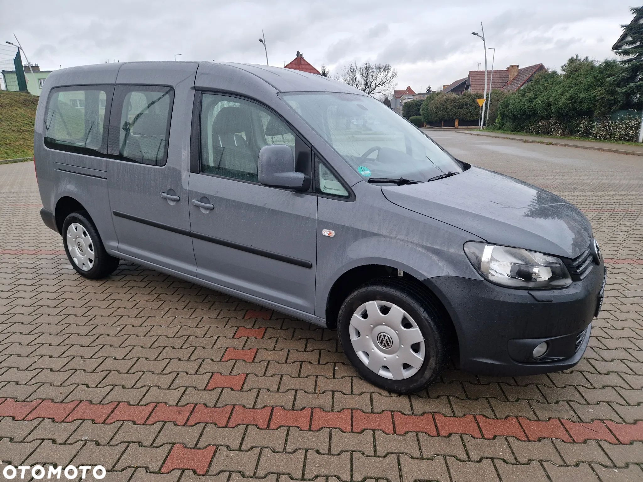 Volkswagen Caddy 1.2 (7-Si.) Edition 30 - 1