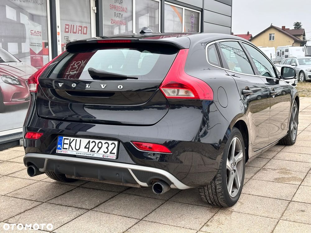 Volvo V40 D2 R-Design Summum - 19