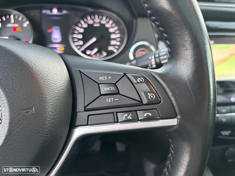 Nissan Qashqai 1.5 dCi N-Connecta 18 PS - 16