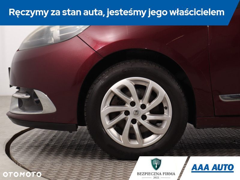 Renault Grand Scenic - 16