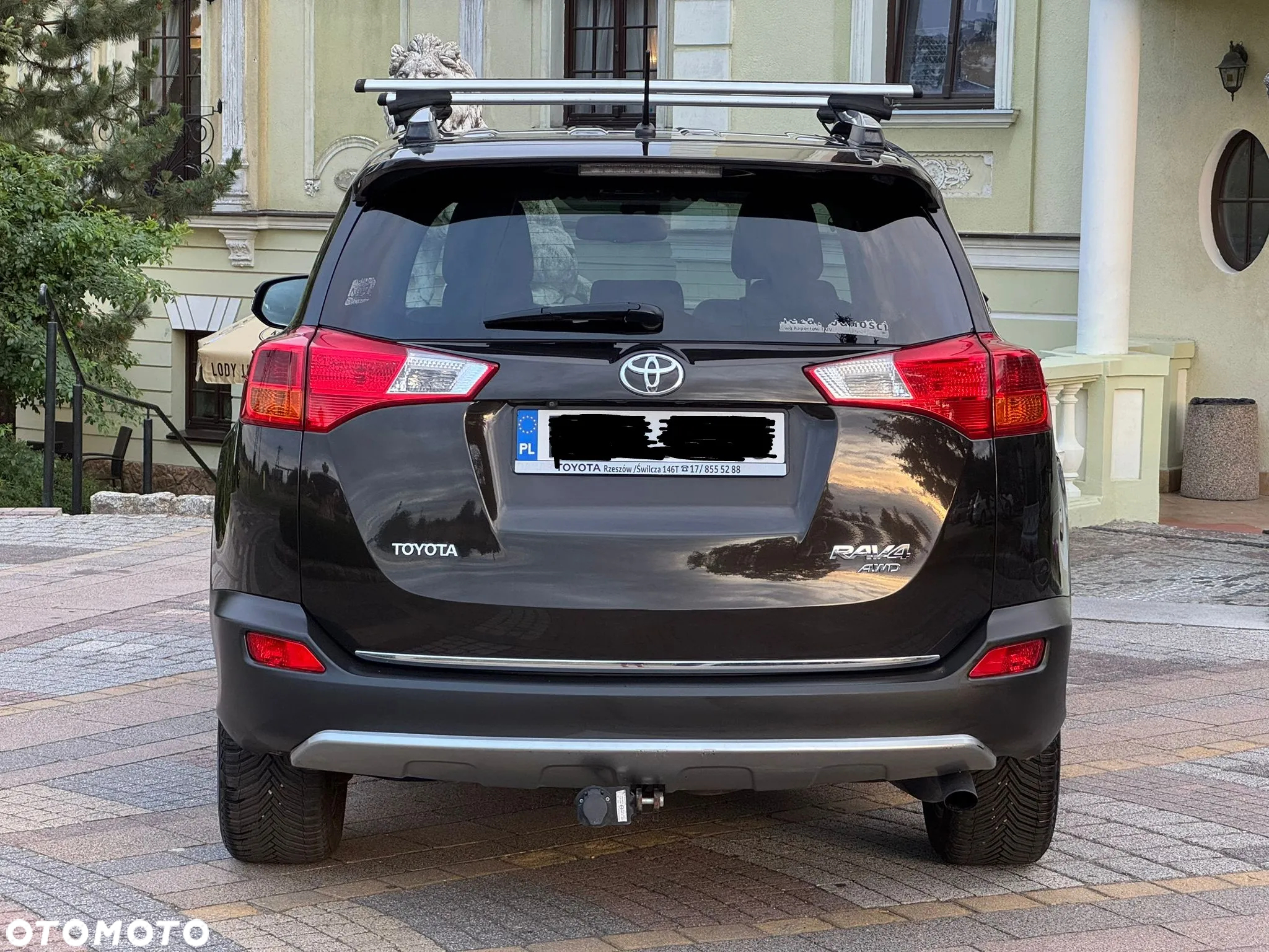 Toyota RAV4 2.0 D-4D Premium - 9