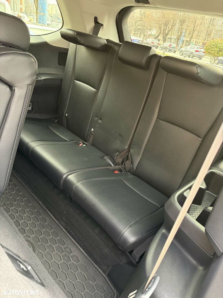 Toyota Highlander 2.5 L Dynamic Force 248CP Luxury Pearly - 12