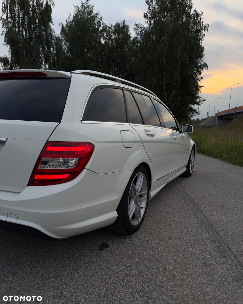 Mercedes-Benz Klasa C 220 CDI BlueEff 4-Matic Avantgarde - 8