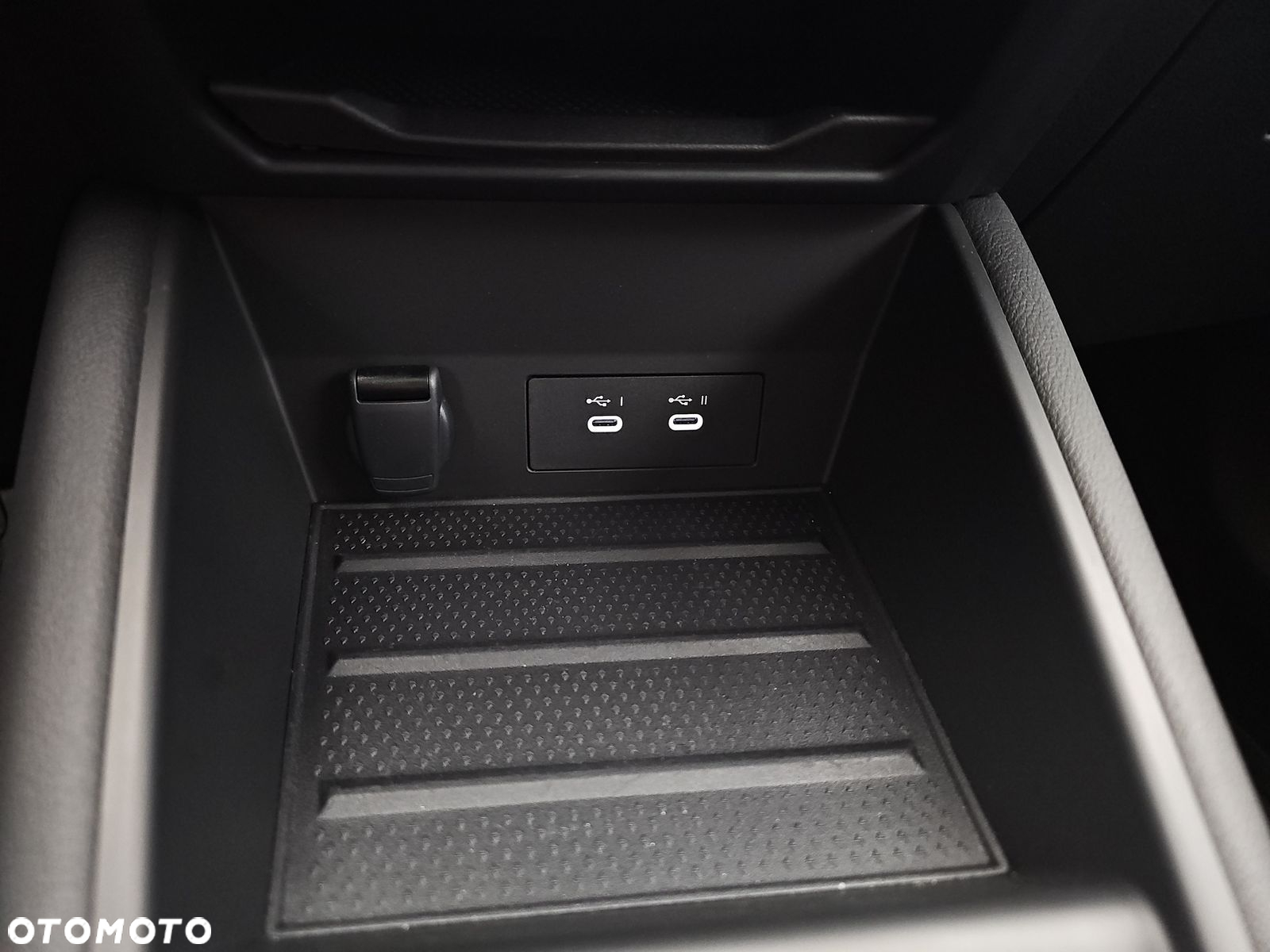 Renault Symbioz 1.6 E-Tech Full Hybrid 145 Iconic - 25