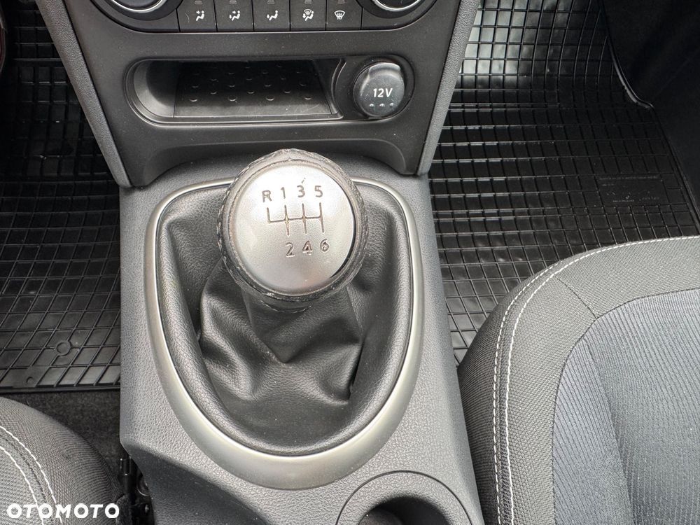 Nissan Qashqai 1.5 dCi DPF tekna - 29