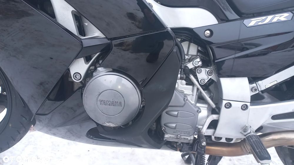 Yamaha FJR - 8
