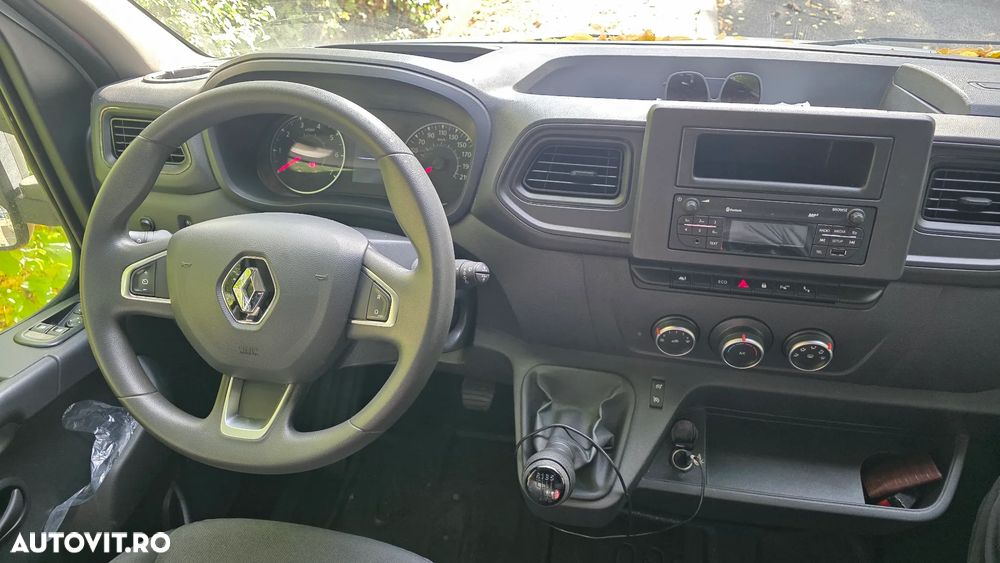 Renault Master - 24
