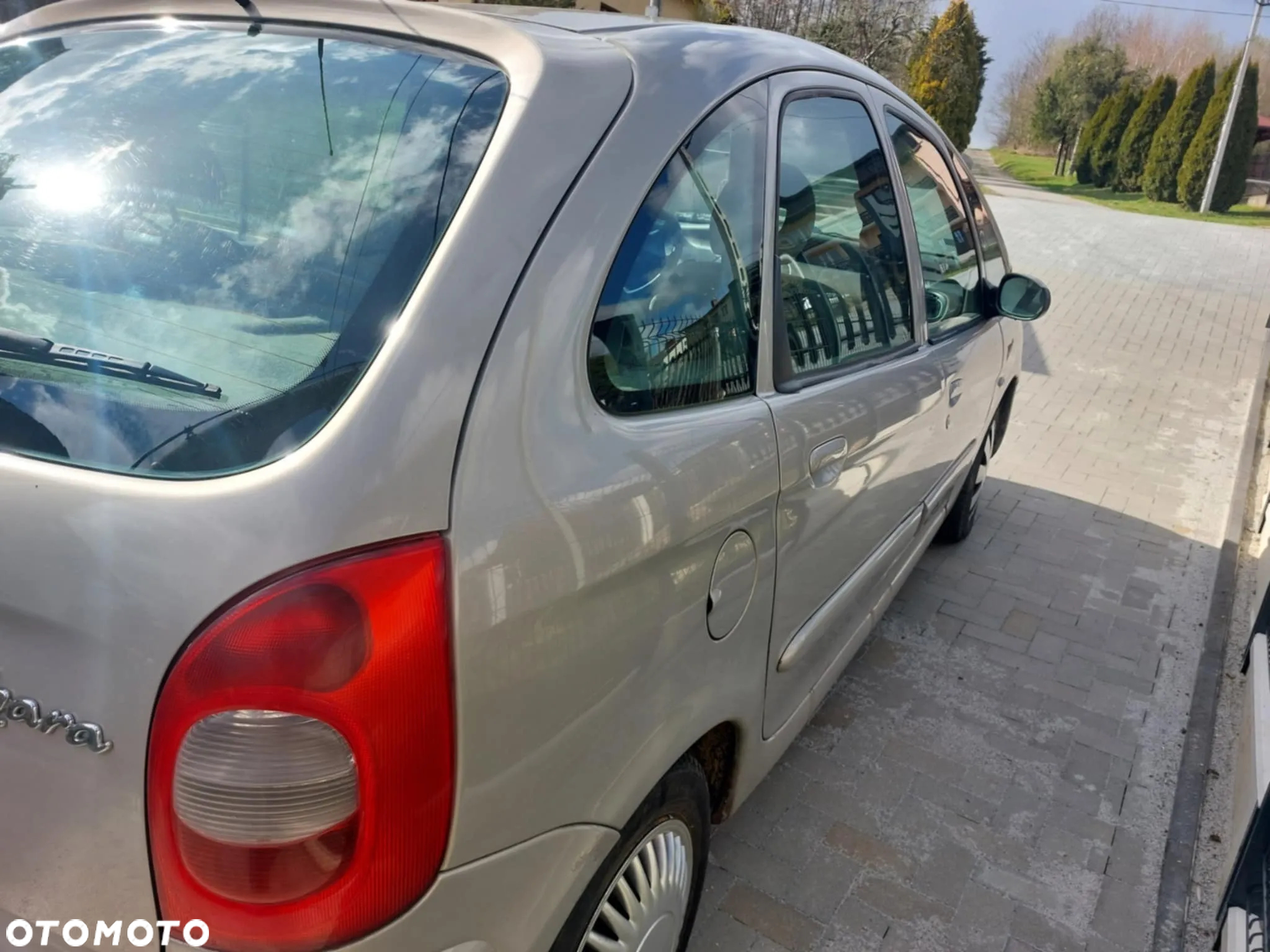 Citroën Xsara Picasso 2.0 HDI Exclusive - 4