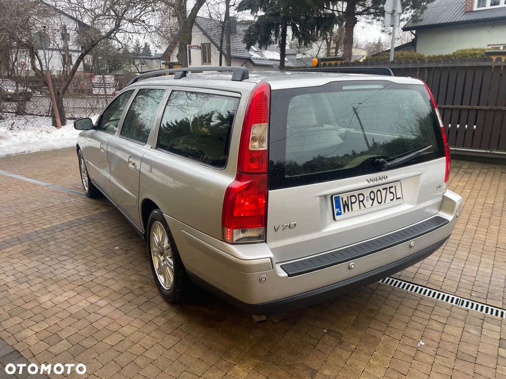 Volvo V70 D5 - 4