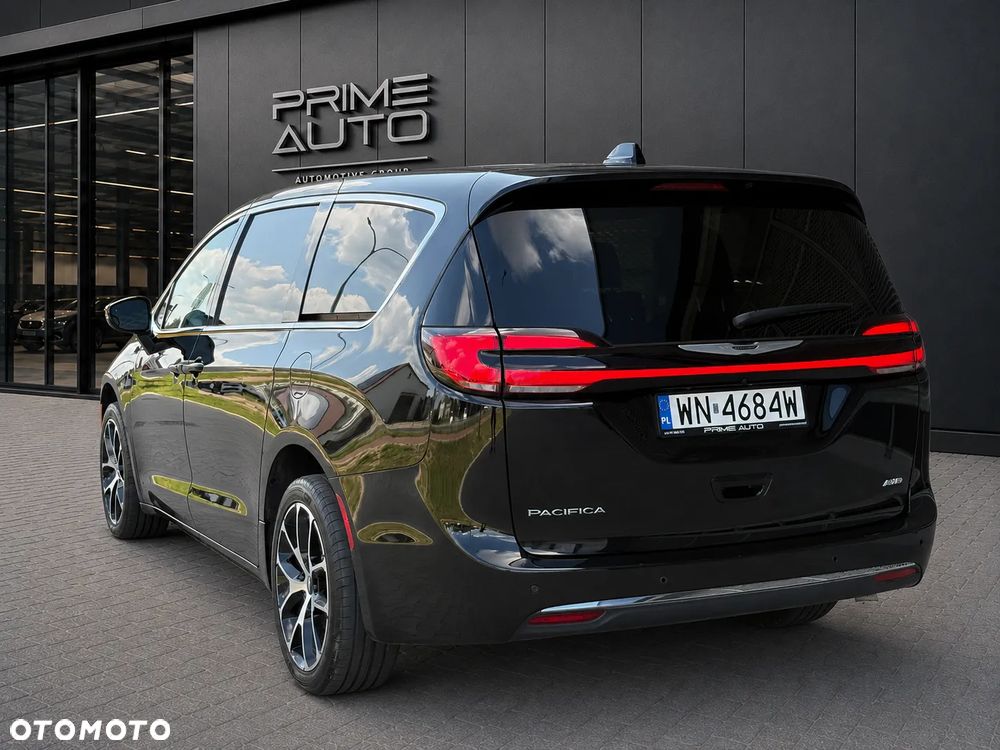 Chrysler Pacifica - 5