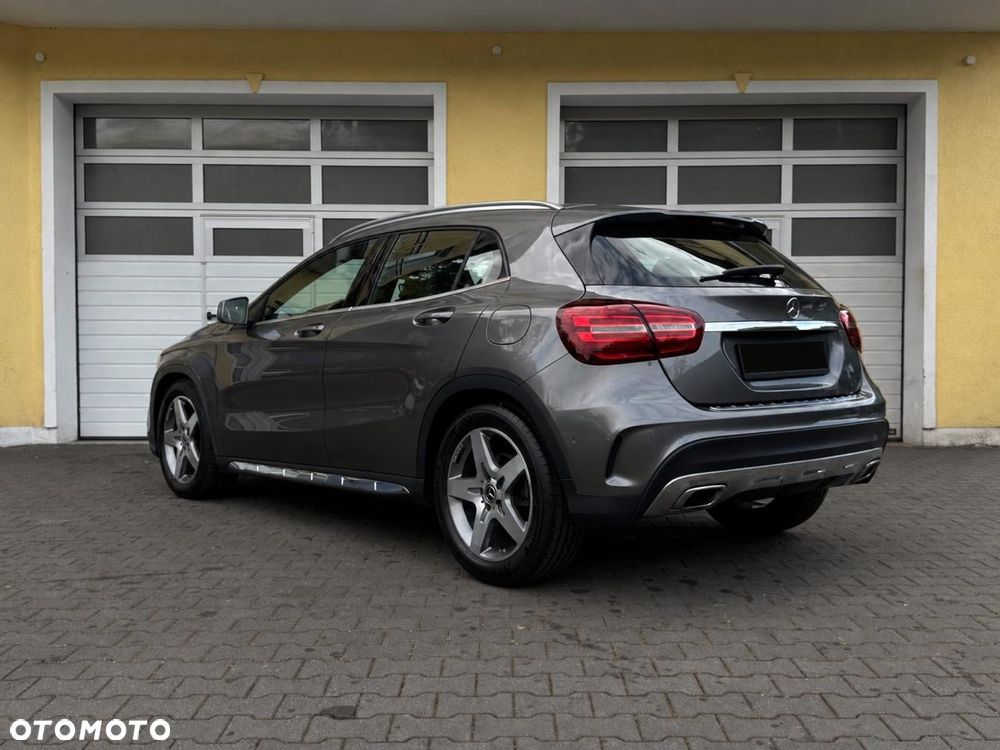 Mercedes-Benz GLA 220 4-Matic AMG Line - 7