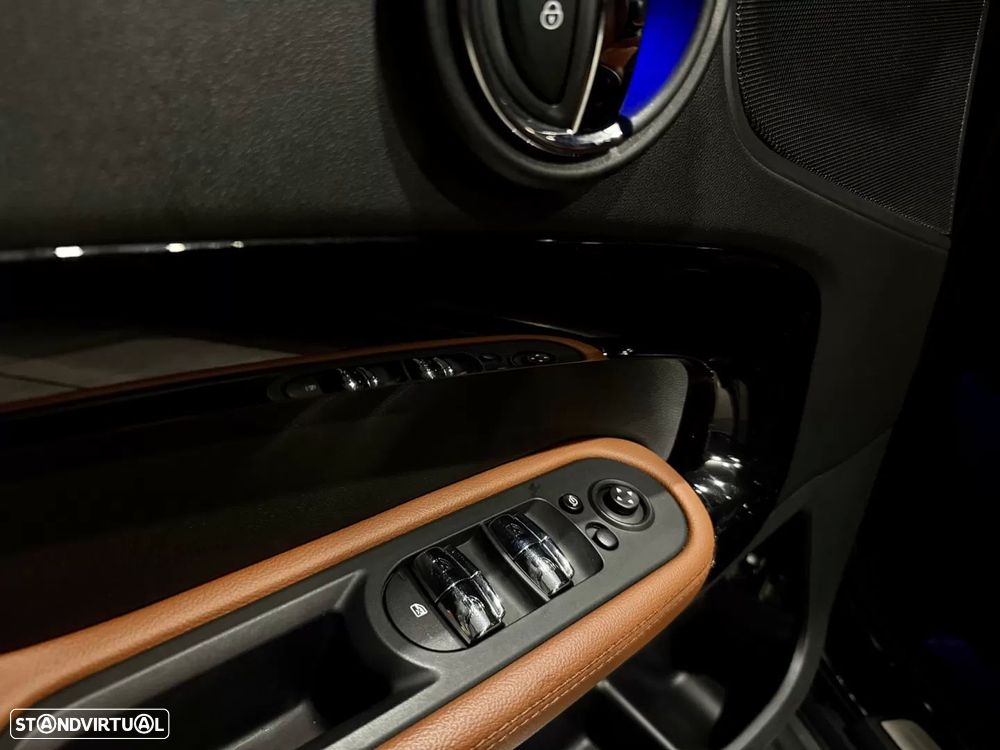 MINI Countryman Cooper SE ALL4 Auto - 13